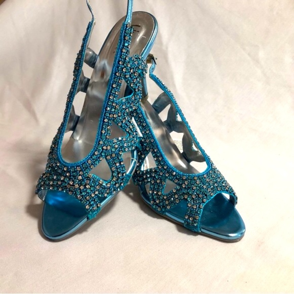 NWT Unze bling strappy sandals